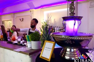 Bar fontanna alkoholowa